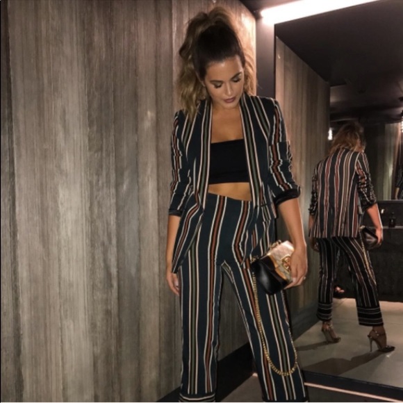 Zara Jackets & Blazers - Zara Women Striped Blazer
Chic and sophisticated